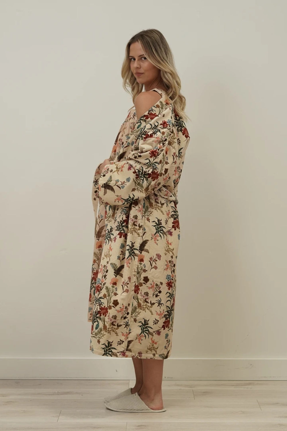 Wildflower Field Velvet Robe - Beige