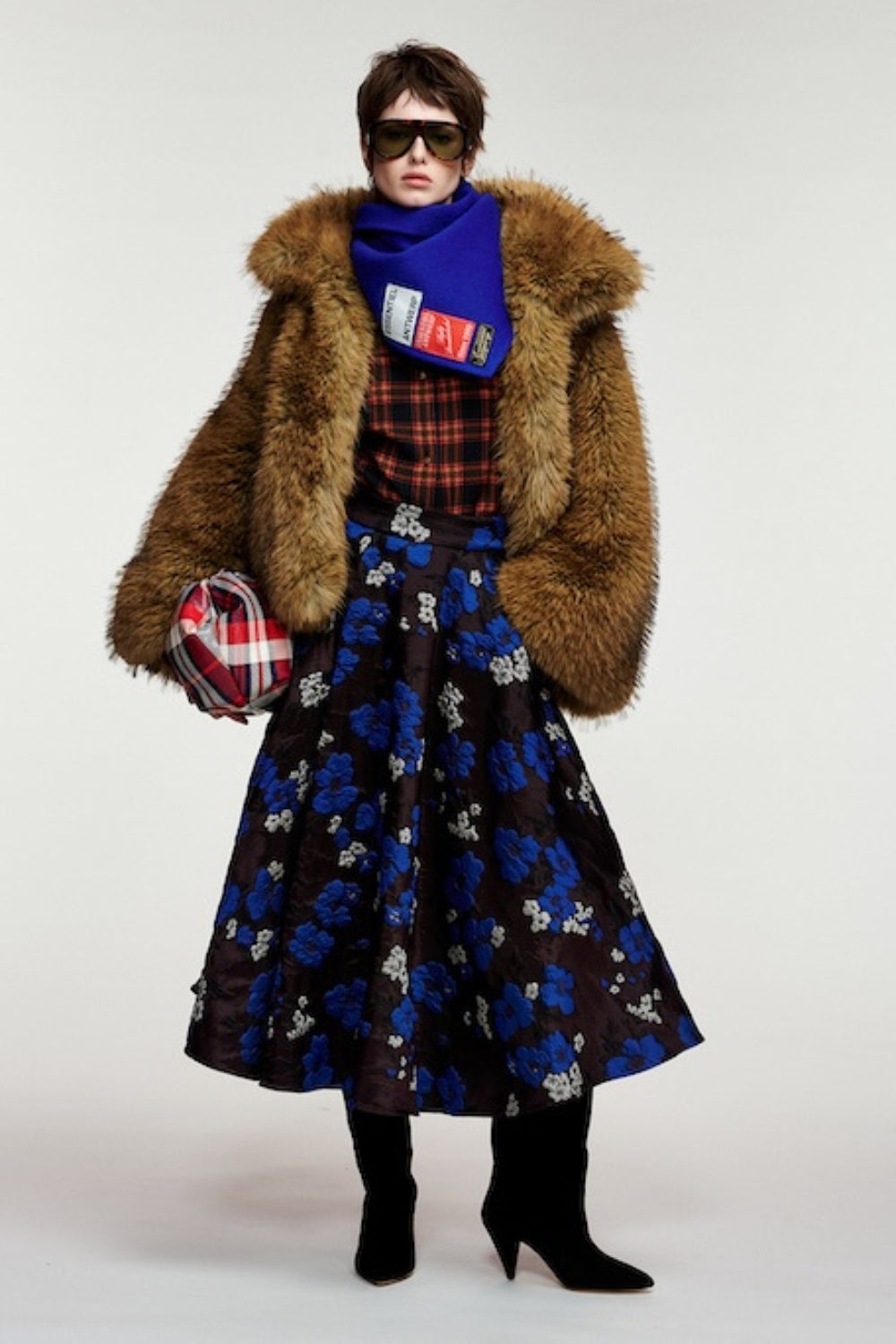 Kastanje Oversized Faux Fur Jacket - Desert Muse