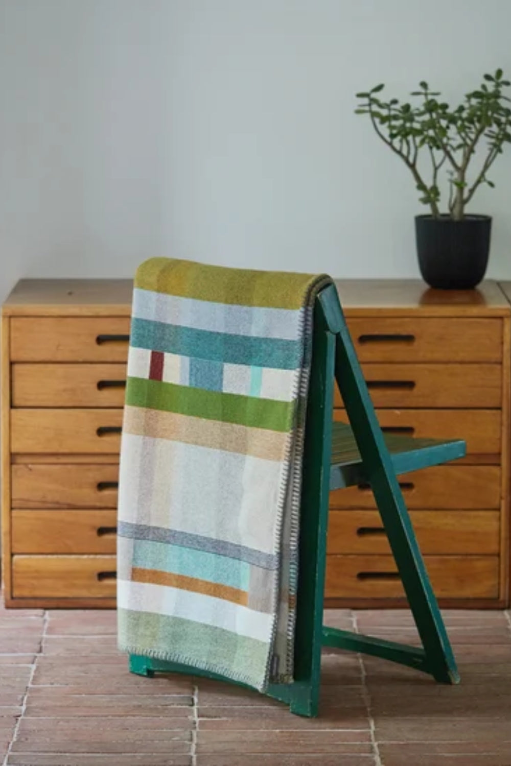 Stefano Throw - 100% Lambswool - 123x170cm