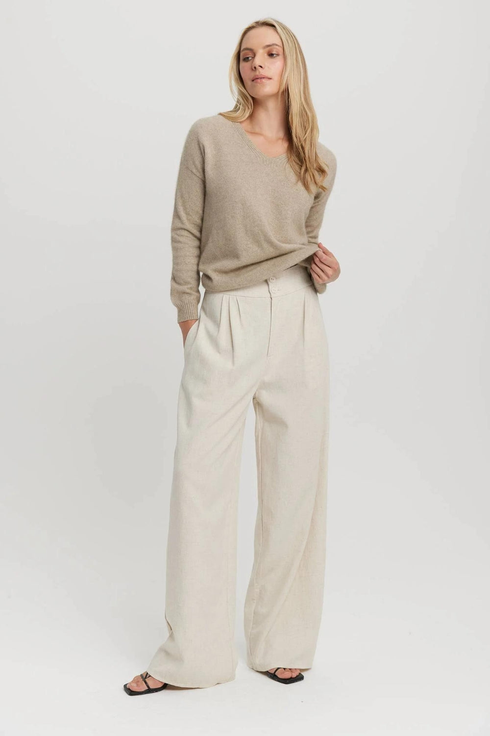 Relaxed V Sweater - Sand