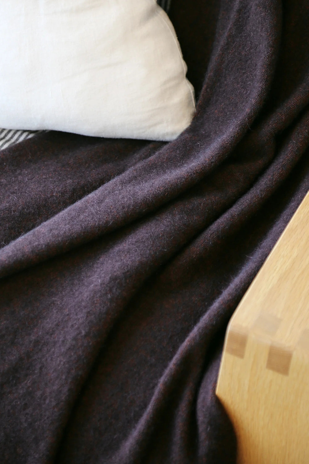 UW Large Throw - Cocoa
