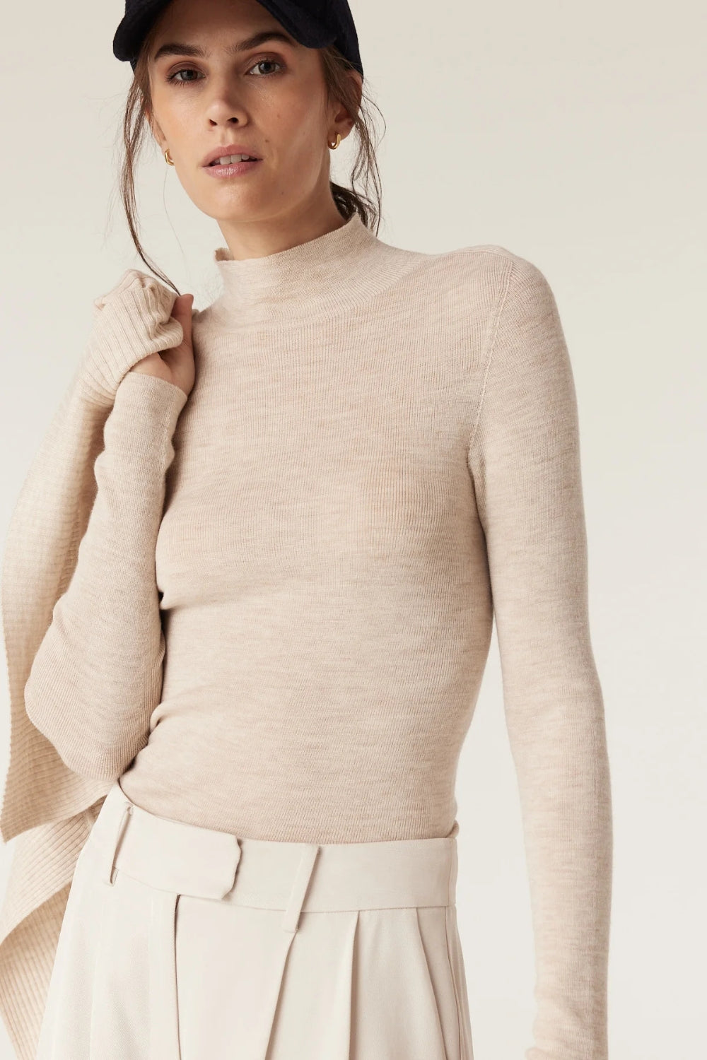 Superfine Merino Turtle Neck - Oatmeal