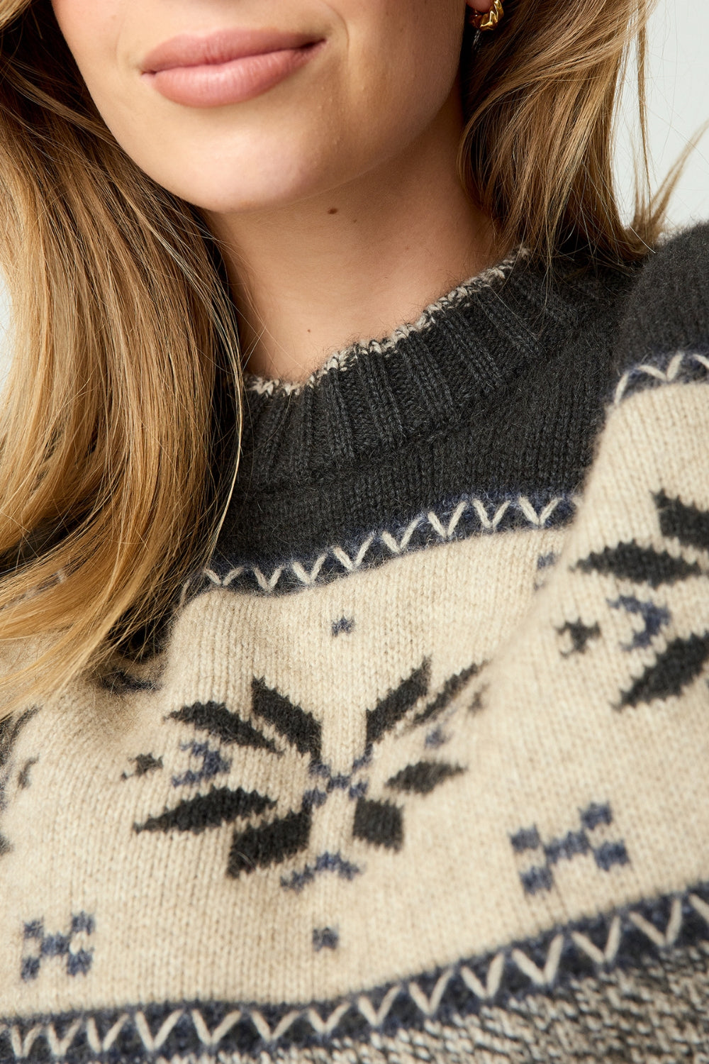 Unisex Heritage Alpine Sweater - Latte/ Basalt Twist