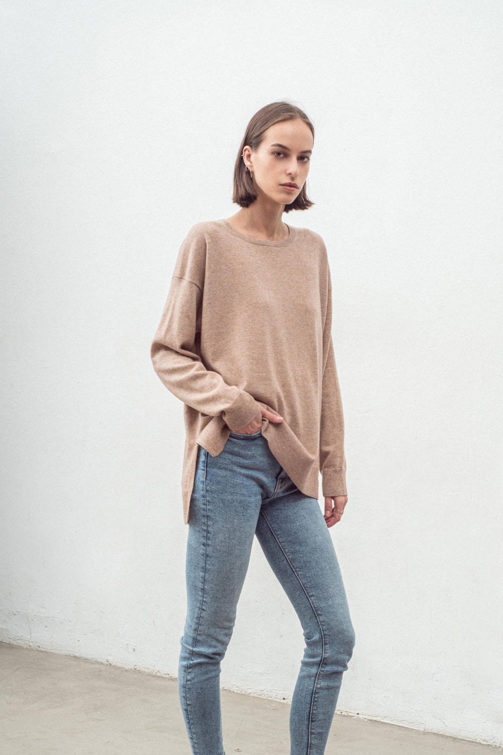 Cashmere Hi-Lo Slouch Crew - Toffee