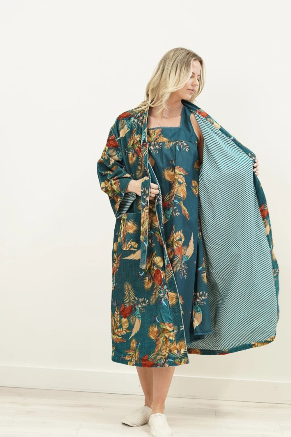 Autumn Leaf Velvet Robe - Blue