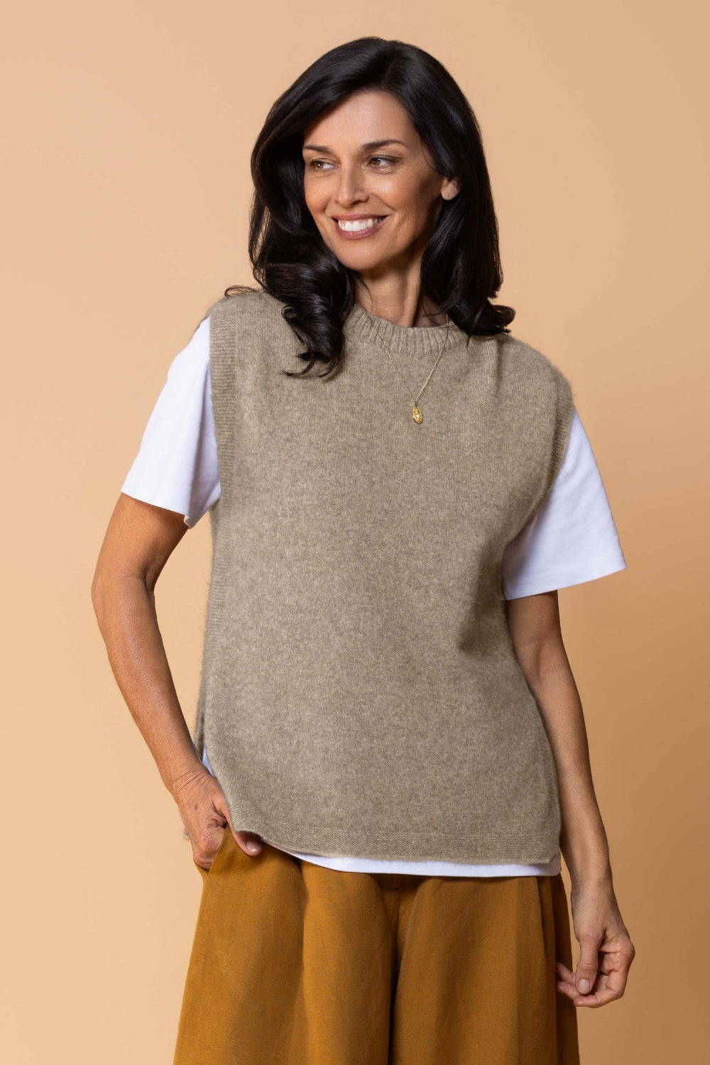 Women's Kowhai Vest - Oyster