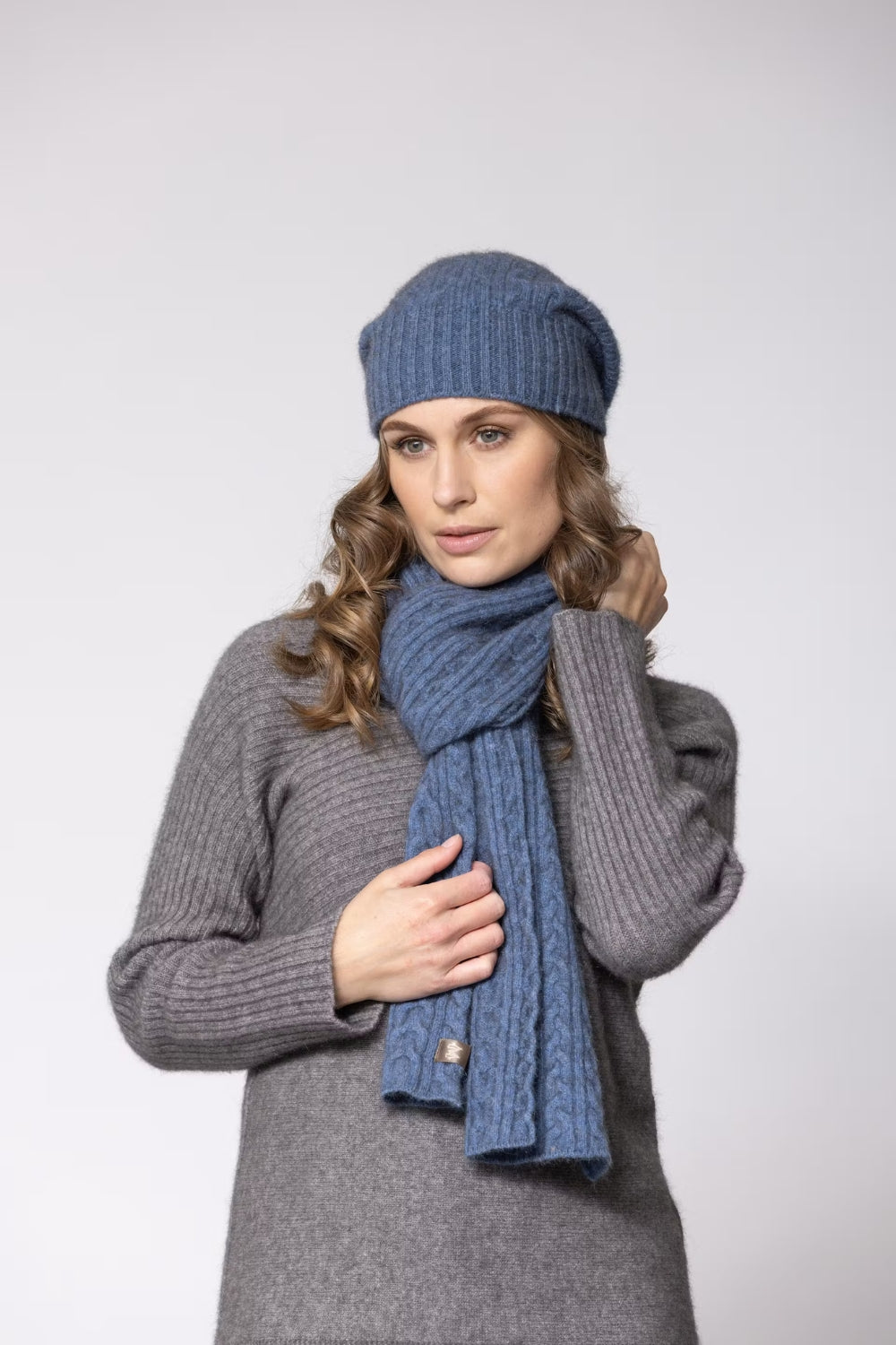 Noble Wilde Regal Scarf - Cable