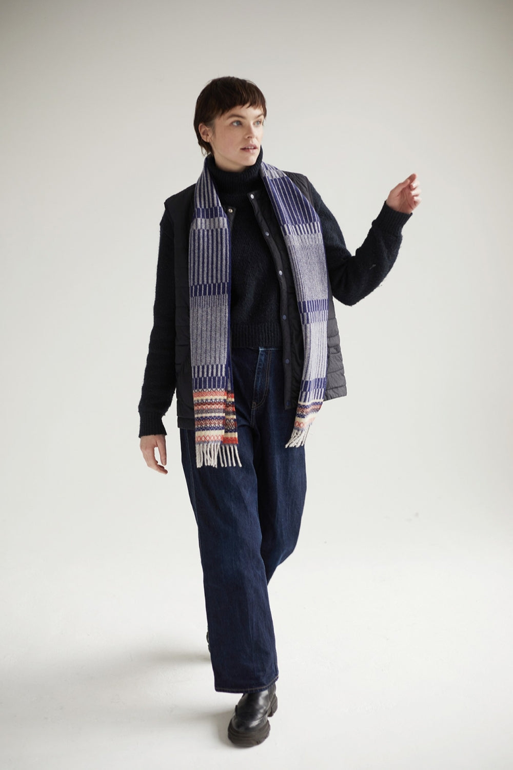 Bothy Sapphire Scarf Dark Blue - Lambswool
