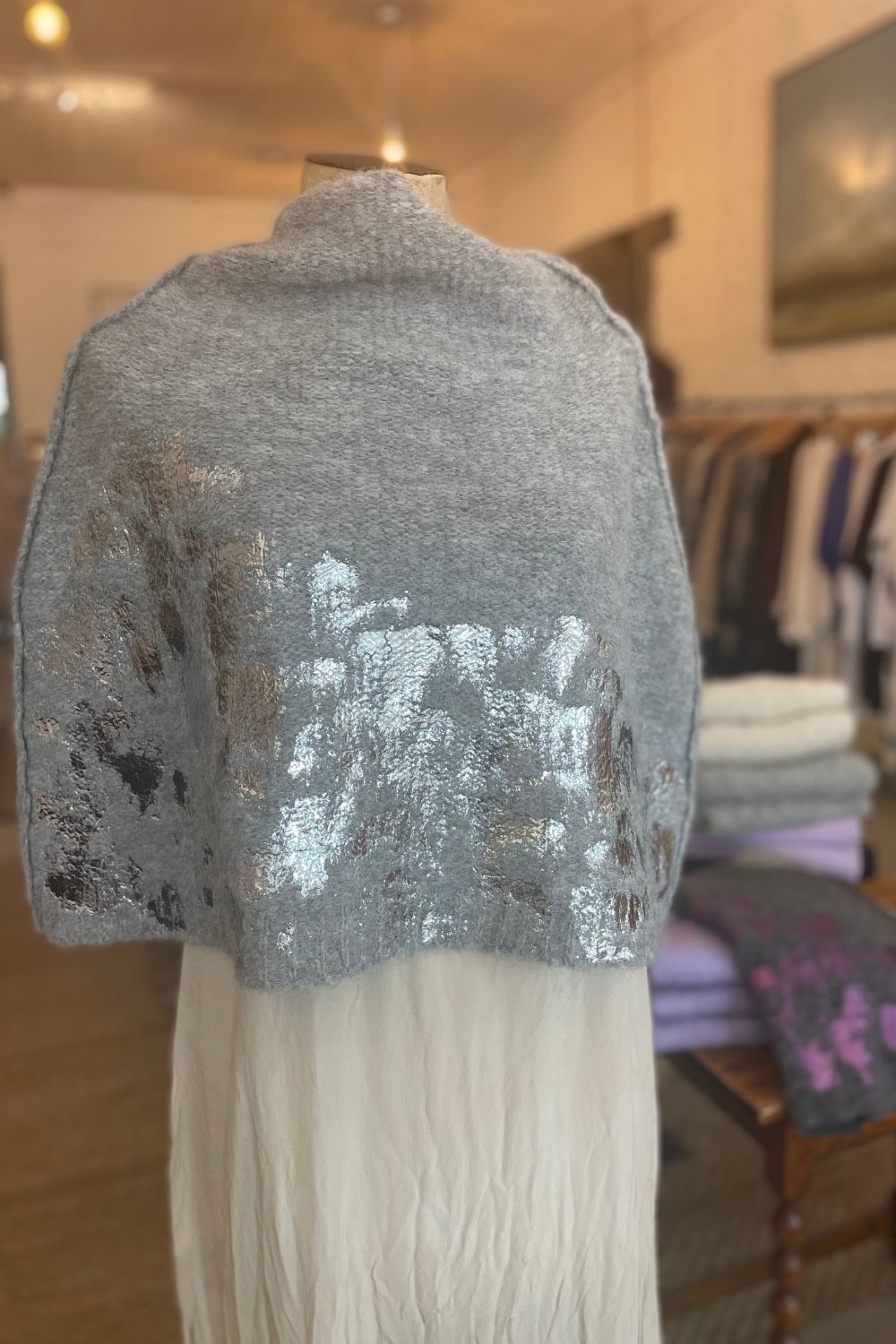 Alpaca Capelet with Foil Print - Grey/Silver
