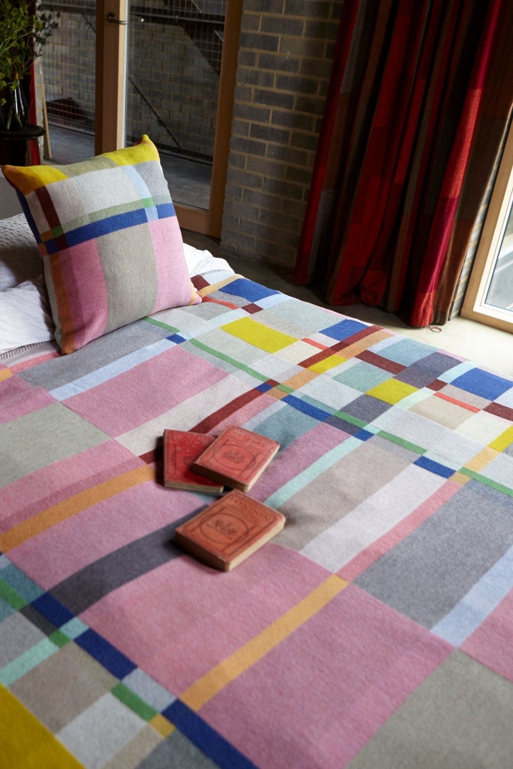 Lloyd Throw - 100% Lambswool