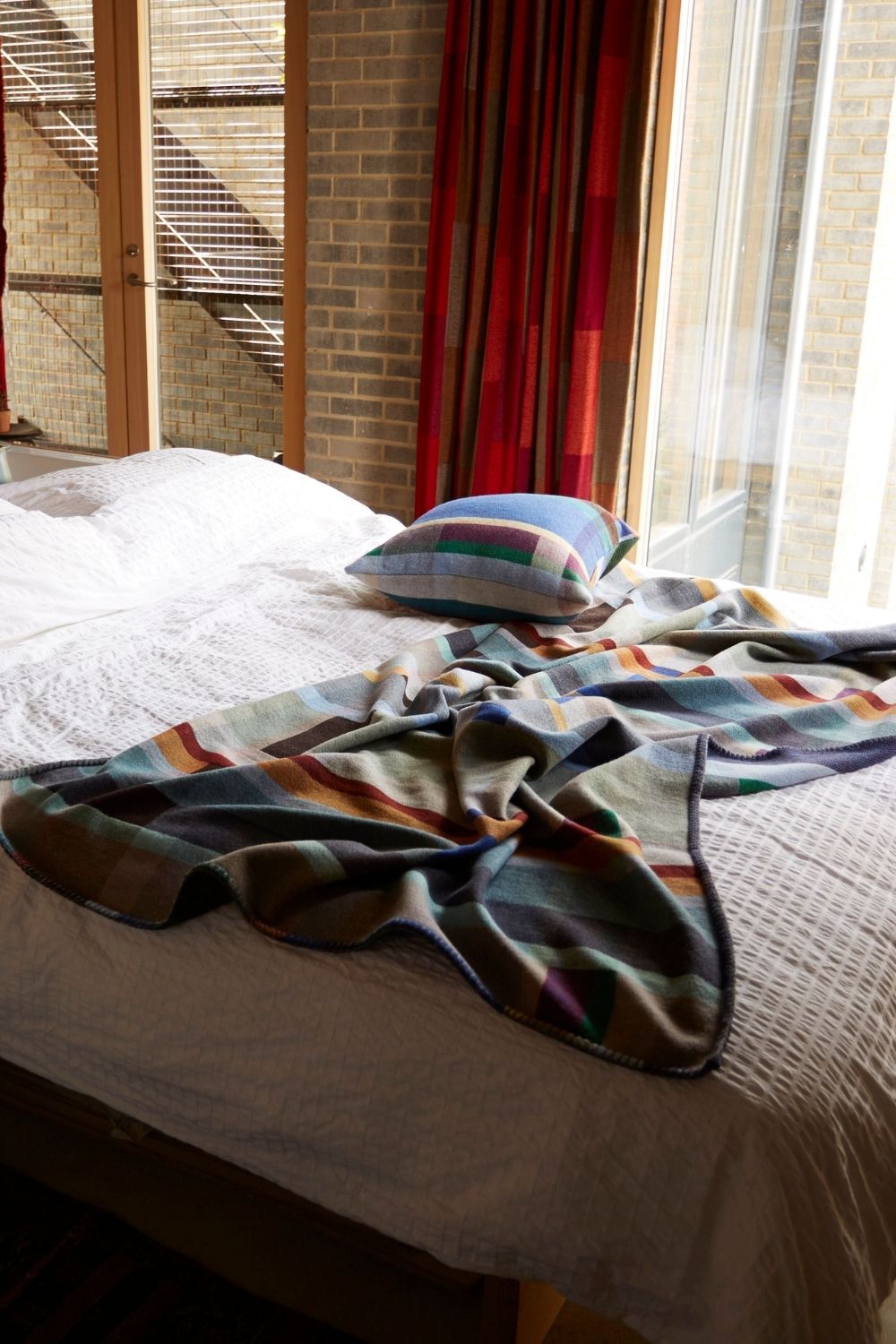 Antoni Throw - 100% Lambswool - 123x170cm